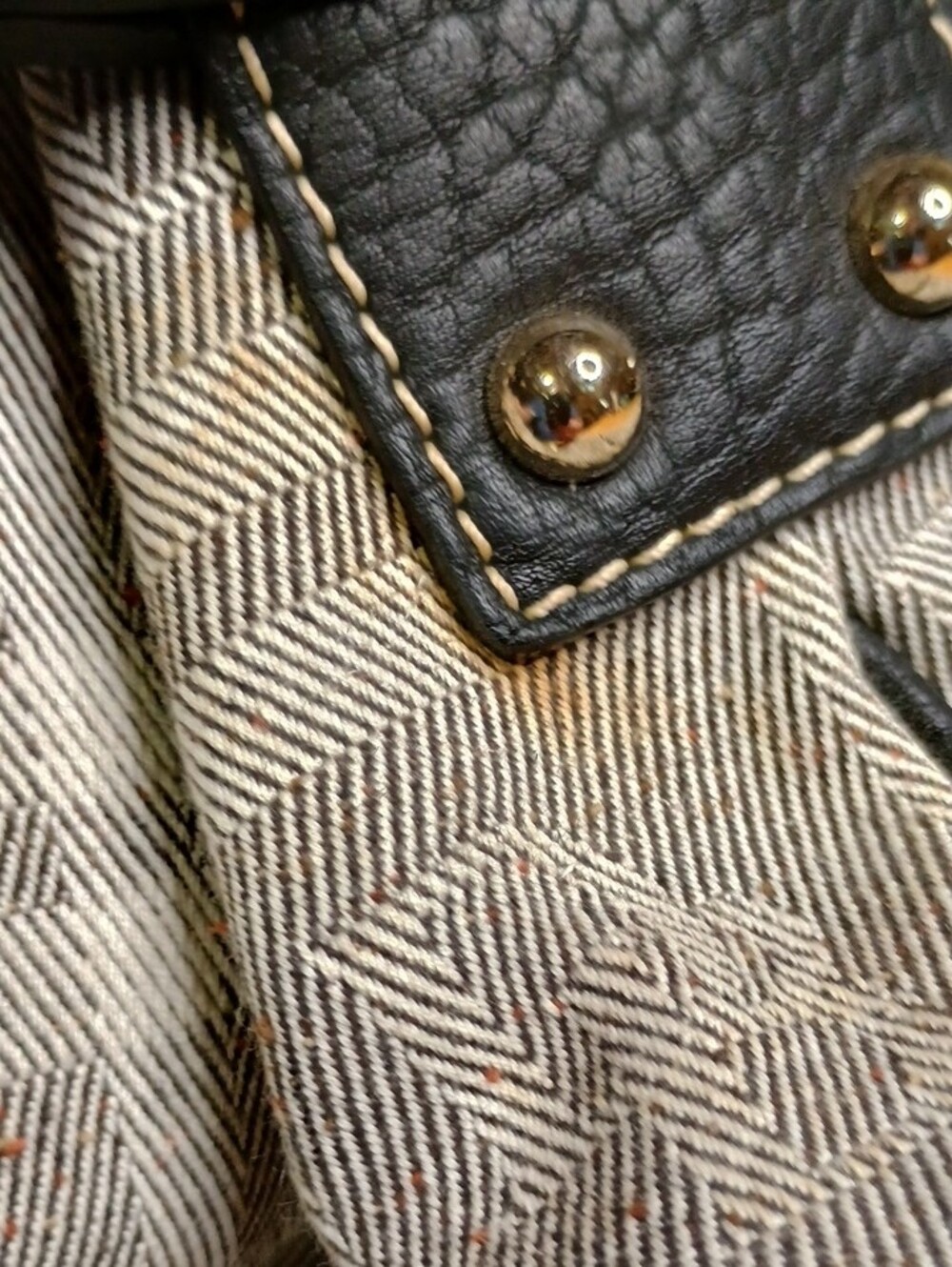 Dooney & Bourke Gray Plaid Satchel with Navy Leather Trim and Matching Wallet - Picture 11 of 13